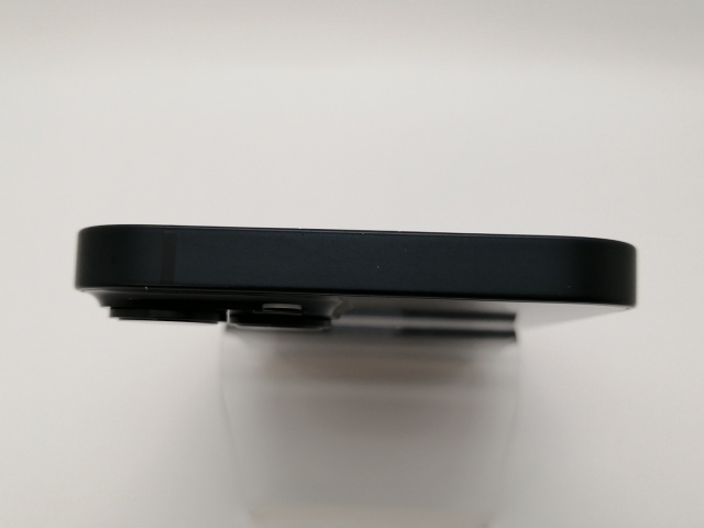 【中古】Apple docomo 【SIMフリー】 iPhone 14 128GB ミッドナイト MPUD3J/A【三宮センター】保証期間１ヶ月【ランクB】_2