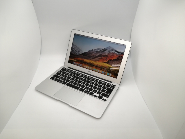 【中古】Apple MacBook Air 11インチ Corei5:1.6GHz 128GB MC969J/A (Mid 2011)【三宮センター】保証期間１ヶ月【ランクB】