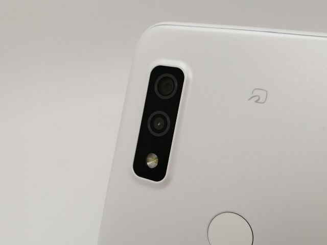 arrows We ホワイト 64 GB SIMフリー arrows We2｜価格比較・SIMフリー