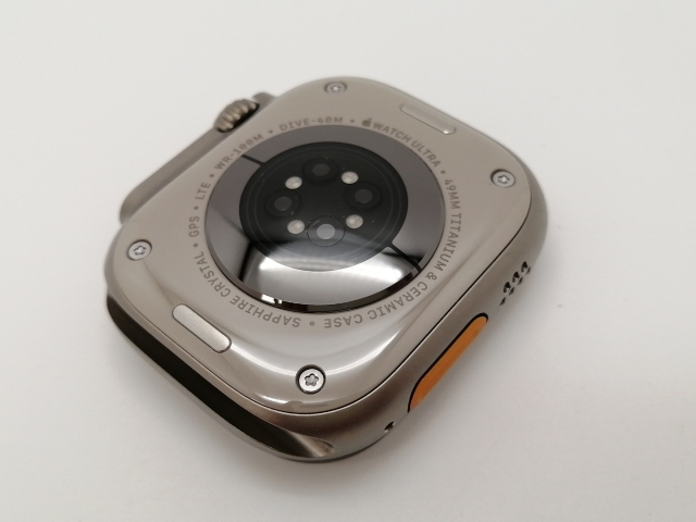 【中古】Apple Apple Watch Ultra2 49mm Cellular チタニウムケース (バンド無し)【三宮センター】保証期間１ヶ月【ランクB】