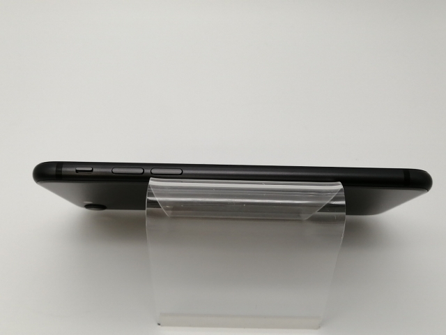 【中古】Apple au 【SIMロック解除済み】 iPhone 8 64GB スペースグレイ MQ782J/A【三宮センター】保証期間１ヶ月【ランクB】_3
