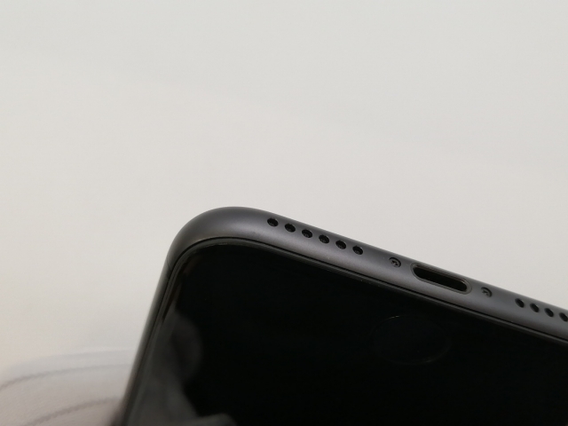 【中古】Apple au 【SIMロック解除済み】 iPhone 8 64GB スペースグレイ MQ782J/A【三宮センター】保証期間１ヶ月【ランクB】_9
