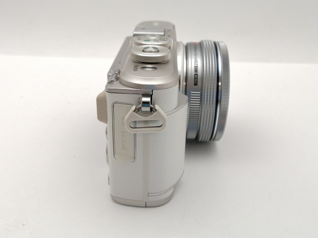 中古】OLYMPUS PEN E-PL9 14-42mm EZ レンズキット ホワイト 海外版