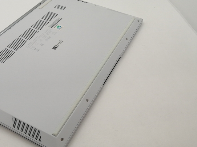 【中古】ASUS ZenBook S 13 OLED UM5302TA UM5302TA-LX192W リファインドホワイト【R5 6600U 8G 512G(SSD) WiFi 13OLED(タッチパネル/2880x1800)】【三宮センター】保証期間１ヶ月【ランクB】