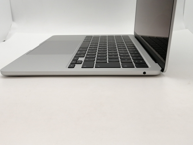 【中古】Apple MacBook Air 13インチ CTO (M2,2022) シルバー M2(CPU:8C/GPU:8C)/16G/256G/30W AC【三宮センター】保証期間１ヶ月【ランクA】_2
