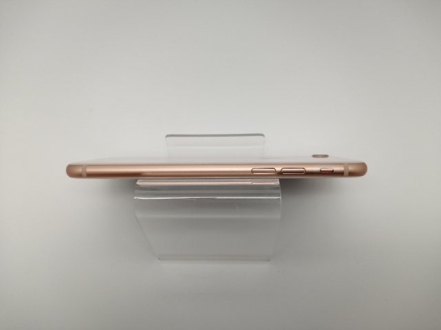 【中古】Apple docomo 【SIMロック解除済み】 iPhone 8 64GB ゴールド MQ7A2J/A【三宮センター】保証期間１ヶ月【ランクB】_4