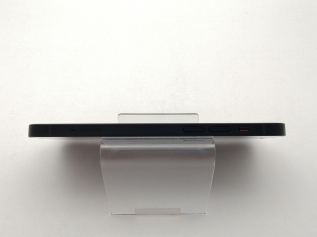 【中古】Apple docomo 【SIMロック解除済み】 iPhone 12 64GB ブラック MGHN3J/A【三宮センター】保証期間１ヶ月【ランクB】_5