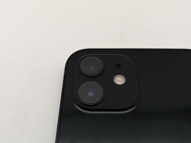 【中古】Apple docomo 【SIMロック解除済み】 iPhone 12 64GB ブラック MGHN3J/A【三宮センター】保証期間１ヶ月【ランクB】_6