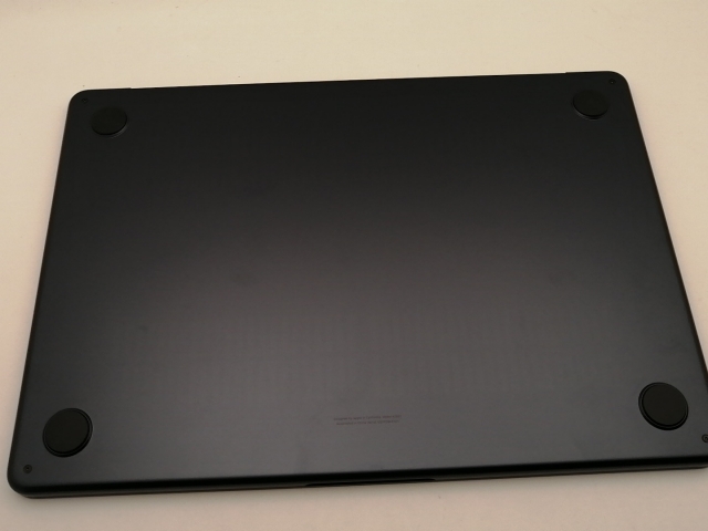 【中古】Apple MacBook Air 13インチ M2(CPU:8C/GPU:10C) 8GB/512GB ミッドナイト MLY43J/A (M2,2022)【神保町】保証期間１ヶ月【ランクB】_5