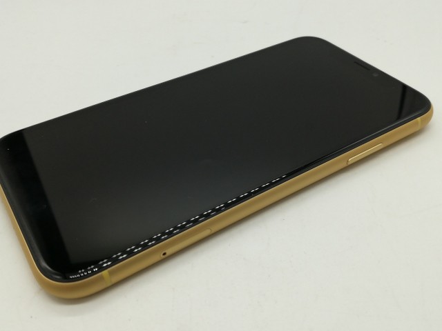 【中古】Apple au 【SIMロック解除済み】 iPhone XR 64GB イエロー MT082J/A【神保町】保証期間１ヶ月【ランクA】