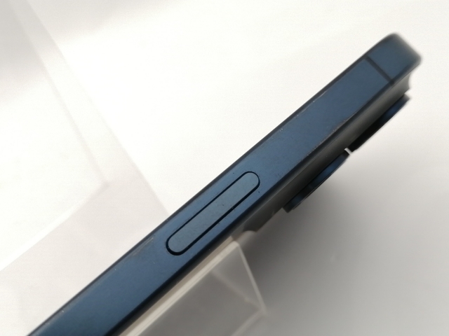 【中古】Apple 国内版 【SIMフリー】 iPhone 15 Pro 256GB ブルーチタニウム MTUG3J/A【神保町】保証期間１ヶ月【ランクB】_4
