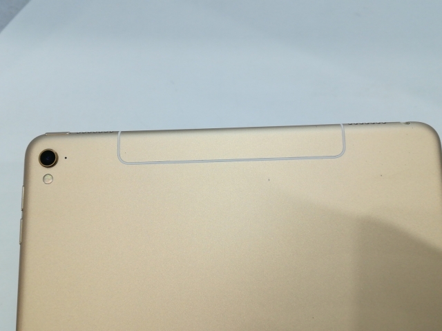 中古】Apple 国内版 【SIMフリー】 9.7インチ iPad Pro（2016） 256GB