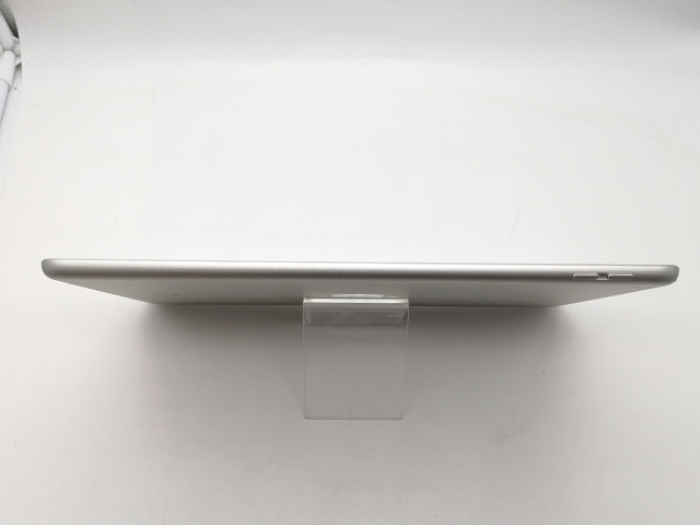 【中古】Apple 【Wi-Fi】 iPad（第8世代/2020） 32GB シルバー MYLA2J/A【吉祥寺】保証期間１ヶ月【ランクB】_3