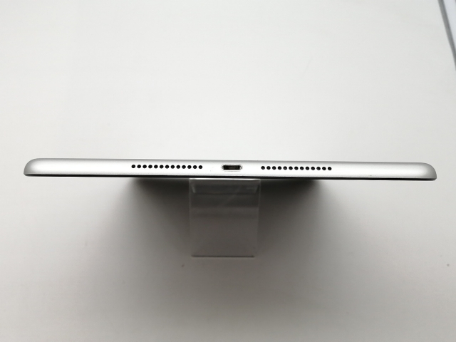 【中古】Apple au 【SIMフリー】 iPad（第9世代/2021） 64GB シルバー MK493J/A【吉祥寺】保証期間１ヶ月【ランクC】_3