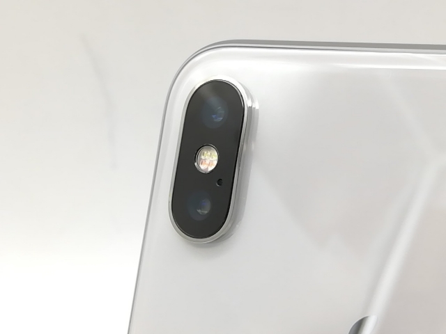 【中古】Apple docomo 【SIMロック解除済み】 iPhone X 64GB シルバー MQAY2J/A【吉祥寺】保証期間１ヶ月【ランクB】_8