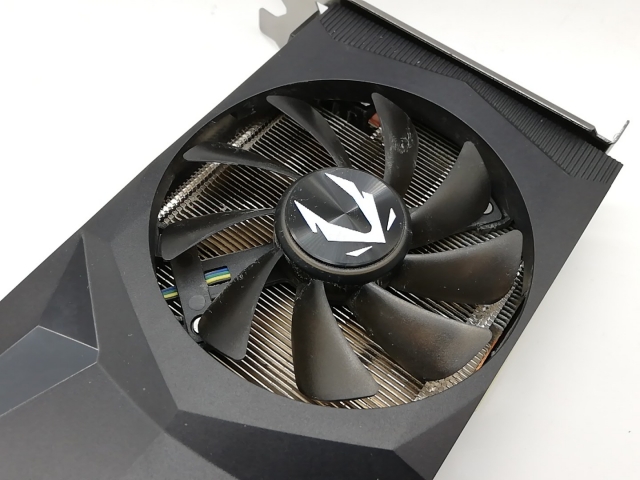 【中古】ZOTAC GAMING GeForce RTX 2080 SUPER Twin Fan（ZT-T20820F-10P） RTX2080Super/8GB(GDDR6)/PCI-E【吉祥寺】言いはなつ継続期間１週
