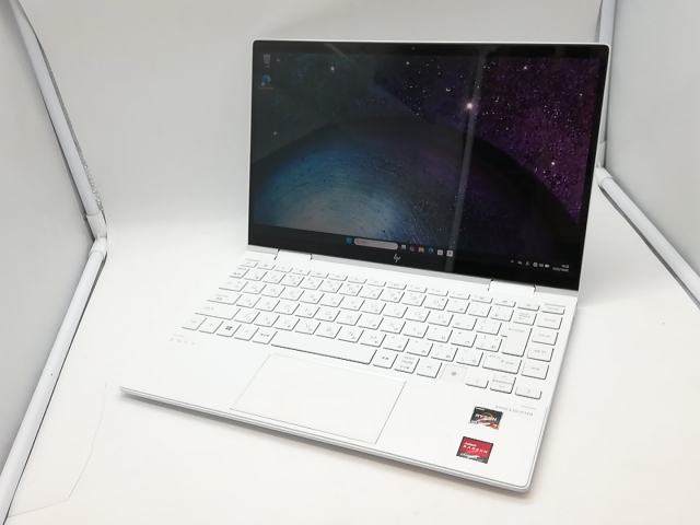 【美品】HP ノートパソコン HP ENVY x360 13 セラミックホワイト ASCII.jp：一味違うデザインが魅力的な「HP ENVY x360 13」レビュー (2/3)