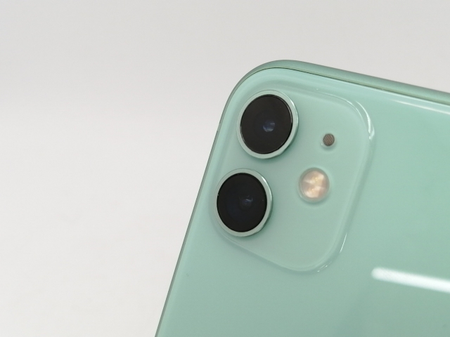 Apple iPhone 11 グリーン128GB SIMフリー ジャンク 携帯電話