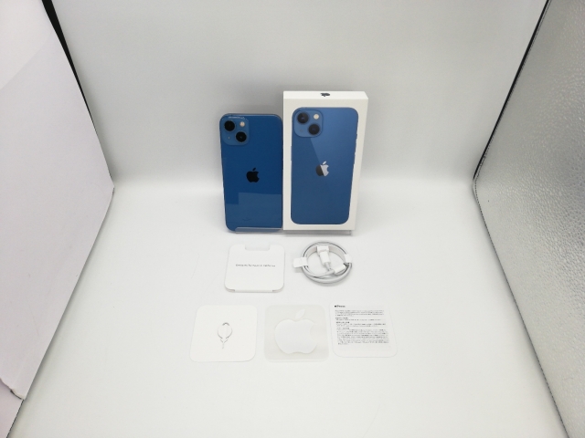 中古】Apple 国内版 【SIMフリー】 iPhone 13 256GB ブルー MLNM3J/A