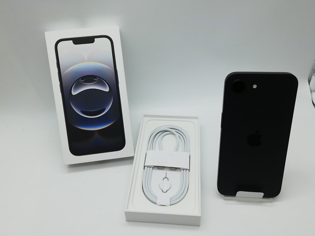 【未使用】Apple docomo 【SIMフリー】iPhone 16e 128GB ブラック MD1Q4J/A【東池袋1丁目】保証期間３ヶ月_3