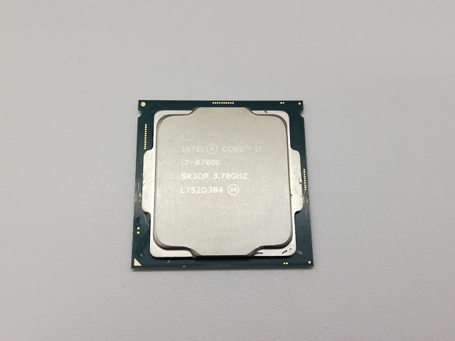 【中古】Intel Core i7-8700K (3.7GHz/TB:4.7GHz) bulk LGA1151/6C/12T/L3 12M/UHD630/TDP95W【吉祥寺】保証期間１週間