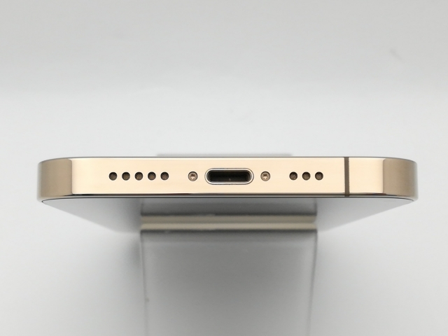 中古】Apple au 【SIMロック解除済み】 iPhone 12 Pro 128GB ゴールド