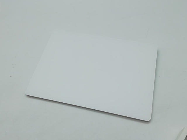 【中古】Apple Magic Trackpad 2 (2015) シルバー MJ2R2J/A【吉祥寺】保証期間１週間