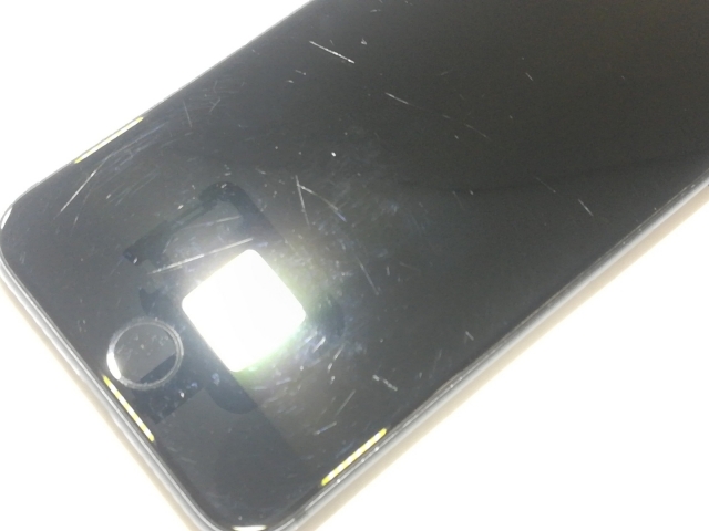 【中古】Apple au 【SIMロック解除済み】 iPhone 8 256GB スペースグレイ MQ842J/A【中野】保証期間１ヶ月【ランクC】_8