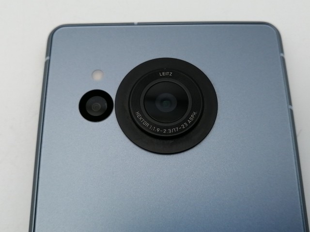 中古】SHARP 楽天モバイル 【SIMフリー】 AQUOS R8 ブルー 8GB