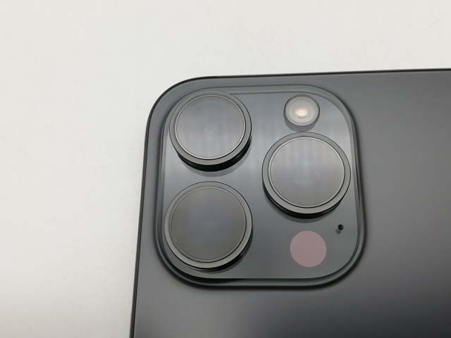 【中古】Apple 国内版 【SIMフリー】 iPhone 15 Pro Max 256GB ブラックチタニウム MU6P3J/A【札幌南2条】保証期間１ヶ月【ランクA】