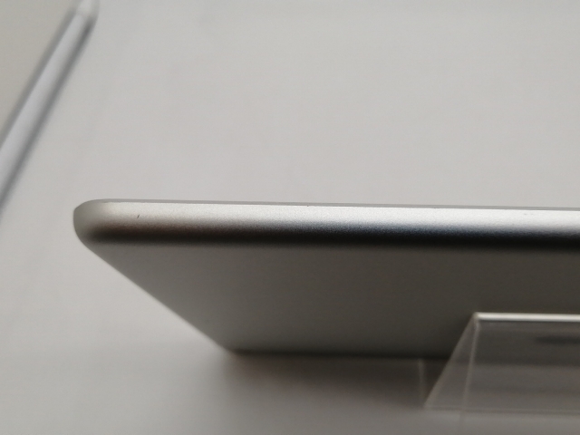 【中古】Apple 【Wi-Fi】 iPad（第6世代/2018） 32GB シルバー MR7G2J/A【札幌南2条】保証期間１週間【ランクC】_3
