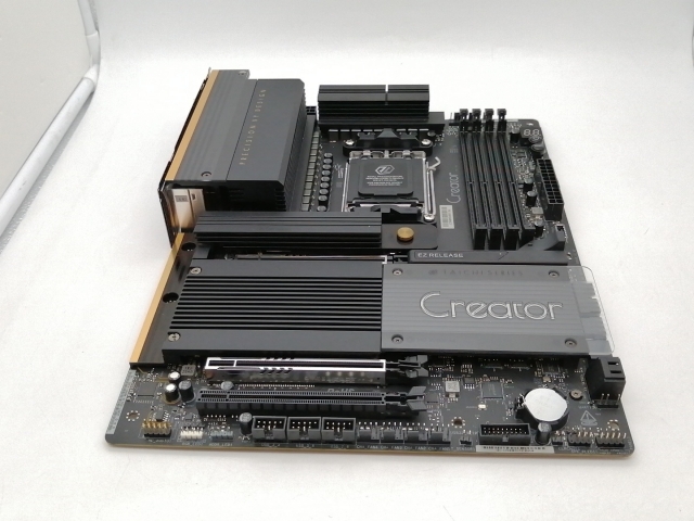 【中古】ASRock X870 Taichi Creator X870/AM5/ATX【札幌南2条】保証期間１週間