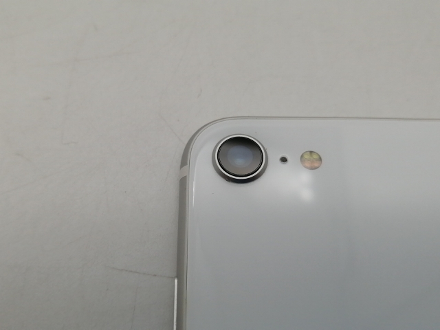 【中古】Apple ymobile 【SIMロック解除済み】 iPhone SE（第2世代） 64GB ホワイト MHGQ3J/A（後期型番）【札幌南2条】保証期間１週間【ランクC】_6
