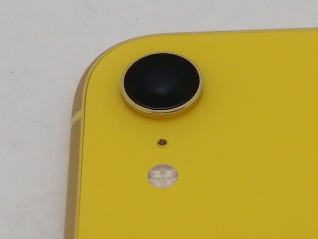 Apple iPhone XR イエロー　SIMロック解除済 Amazon | 【整備済み品】 Apple iPhone XR 64GB イエロー SIMフリー