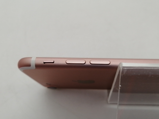 【中古】Apple docomo 【SIMロック解除済み】 iPhone 7 32GB ローズゴールド MNCJ2J/A【札幌南2条】保証期間１ヶ月【ランクB】_3