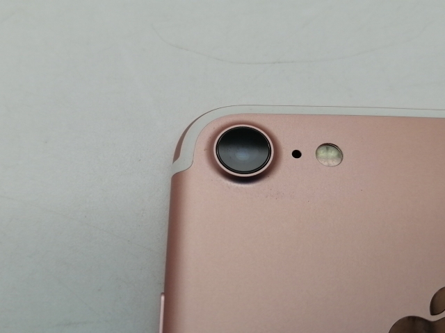 【中古】Apple docomo 【SIMロック解除済み】 iPhone 7 32GB ローズゴールド MNCJ2J/A【札幌南2条】保証期間１ヶ月【ランクB】_6