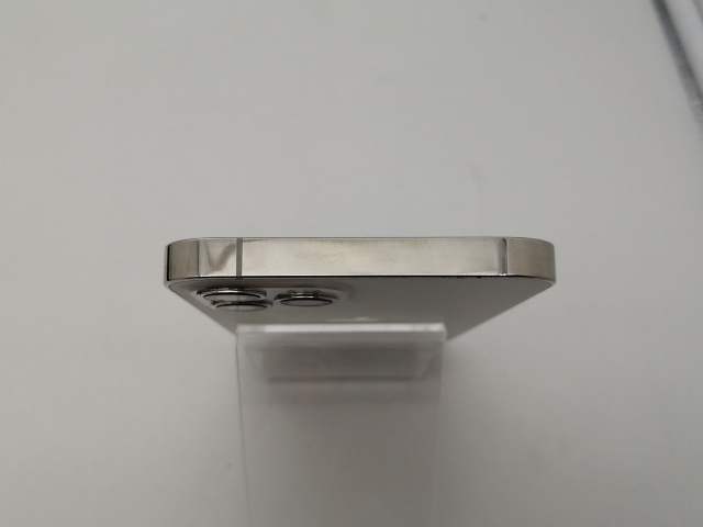 【中古】Apple 国内版 【SIMフリー】 iPhone 12 Pro 128GB シルバー MGM63J/A【仙台イービーンズ】保証期間１週間【ランクC】_2