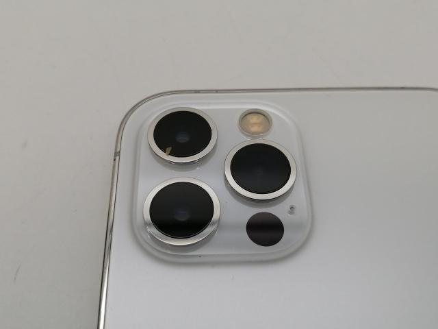 【中古】Apple 国内版 【SIMフリー】 iPhone 12 Pro 128GB シルバー MGM63J/A【仙台イービーンズ】保証期間１週間【ランクC】_6