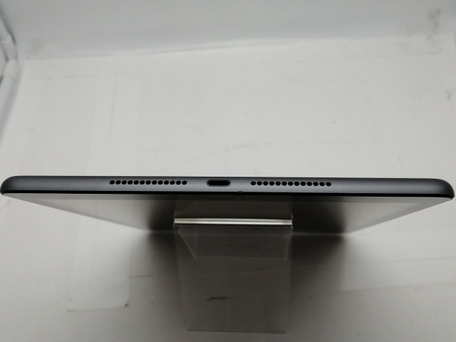 【中古】Apple au 【SIMフリー】 iPad（第9世代/2021） 64GB スペースグレイ MK473J/A【札幌南2条】保証期間１ヶ月【ランクB】
