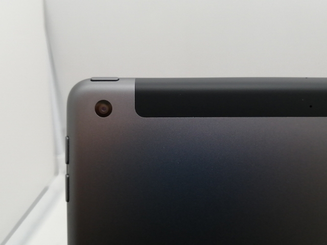 【中古】Apple au 【SIMフリー】 iPad（第9世代/2021） 64GB スペースグレイ MK473J/A【札幌南2条】保証期間１ヶ月【ランクB】