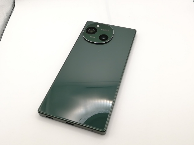 SHARP AQUOS R9 (SH-M28) グリーン シムフリー　未使用近い シャープ(SHARP) AQUOS R9 SH-M28 GR グリーン 6.5型 12GB/256GB