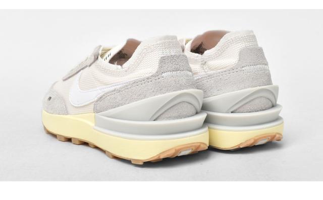 Nike ナイキ レディース スニーカー One Mile Social Club (Women's) Nike Air Max Pre-Day  サイズ US_W_11.5W ナイキ スニーカー レディース ワッフル ワン ビンテージ ベージュ