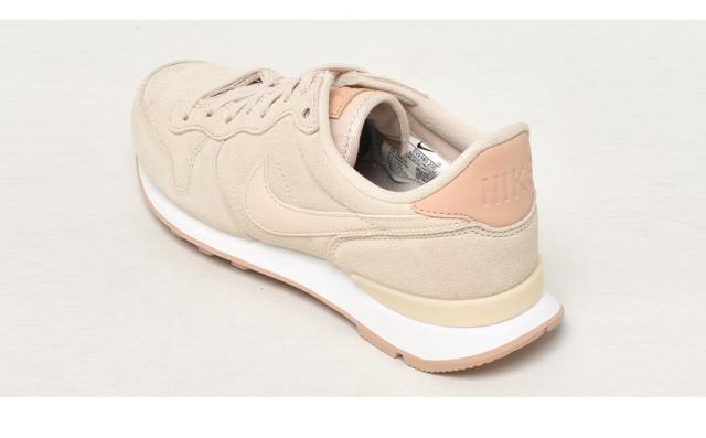 NIKE ナイキ　インターナショナリスト　ベージュ スニーカー　24cm 楽天市場】【処分☆クーポンで10％OFF】ナイキ インターナショナ