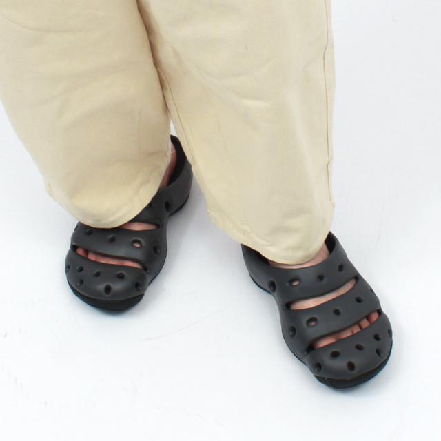 キーン サンダル メンズ ヨギ アーツ ブラック 黒 シルバー KEEN
