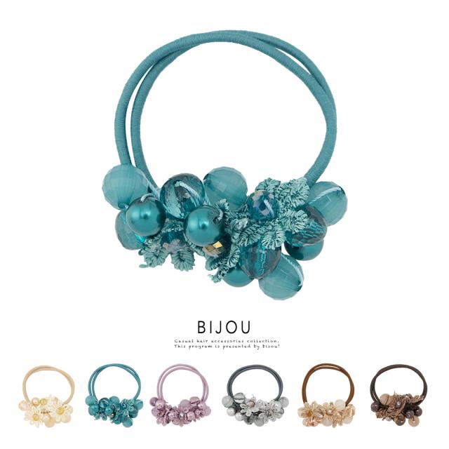 アースカラーの色合いが大人女子なフラワーとビーズのガーリーヘアゴム パール ヘアアクセサリーの通販はau Pay マーケット Soubien