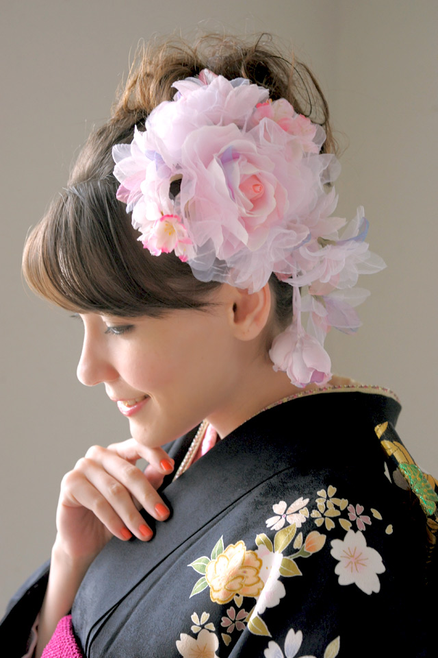 取寄品 成人式 髪飾り 成人式の髪飾り ピンク バラ 日本製 花 フラワー ヘアアクセサリー 髪留め 和装 在庫有 Carlavista Com