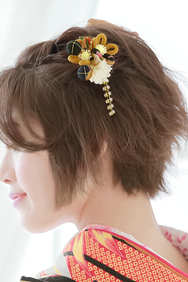 成人式 髪飾り 成人式の髪飾り 3点セット 卒業式 黒 黄色 和柄 リボン 縮緬 花 フラワー ラインストーン 振袖 袴 髪留め ヘアアクセサリの通販はau Pay マーケット Soubien