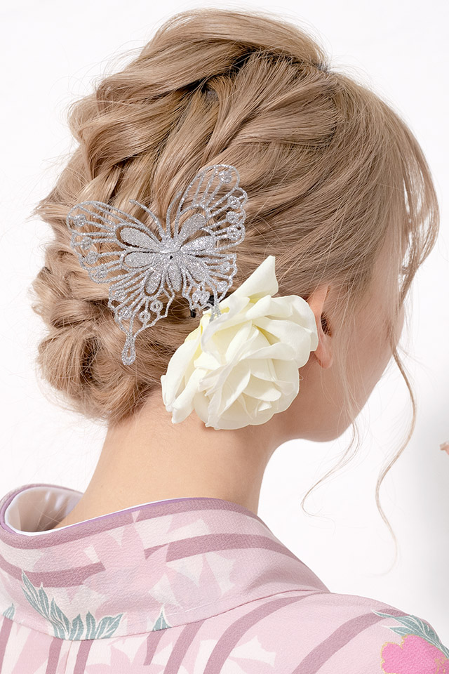成人式 髪飾り 成人式の髪飾り 蝶 3点セット 白 オフホワイト 銀 シルバー 薔薇 花 コサージュ 簪 髪留め ヘアアクセサリー 卒業式 日本の通販はau Pay マーケット Soubien