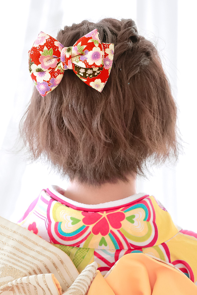 髪飾り リボン 赤 レッド りぼん 雪輪 桜 古典柄 縮緬 シンプル コーム 髪留め ヘアアクセサリー 袴 着物 振袖 成人式 卒業式 日本製 和の通販はau Pay マーケット Soubien