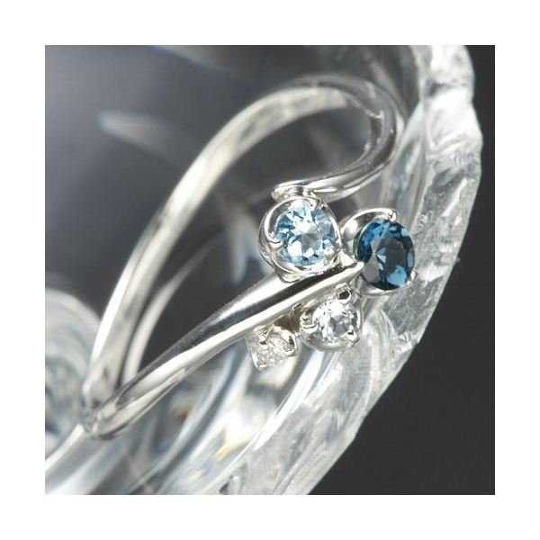 K10WG（ホワイトゴールド） グラデーションブルートパーズリング 19号 白 青 輝く蒼の宝石、永遠の愛を誓う ホワイトゴールドの輝きとグラデーションブルートパーズが織りなす19号の指輪 白 青 送料無料の通販は